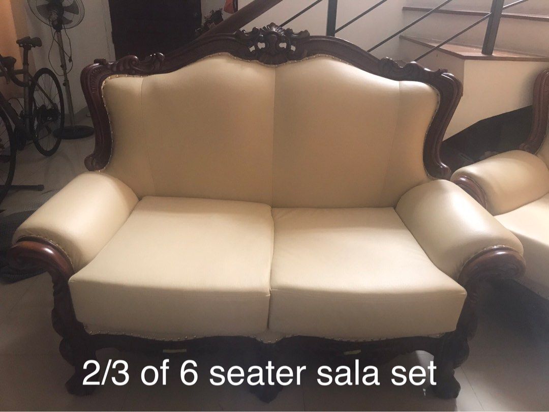 Sofa Set Italian (Category: Sofas) located in Manila. Submitted by investigator59 (Listing ID 1386292967, Image 2). Description: Italian Sofa Set Italian Cavallian Wood Genuine leather Beige color 3-piece-6-seater Seller is the original owner.