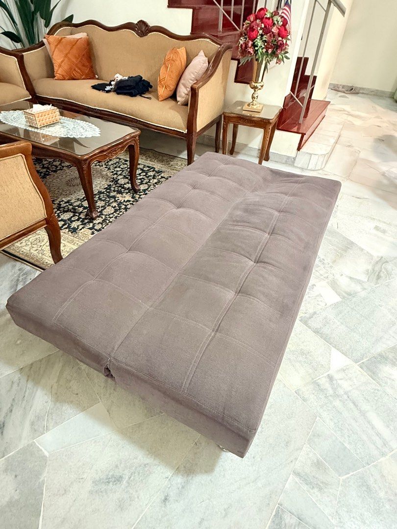 SSF SOFA BED (Category: Sofas) located in Cheras. Submitted by redrubysa (Listing ID 1386217708, Image 3). Description: SSF SOFA BED GOOD CONDITION TIADA TERKOYAK ATAU TERKOPEK CUMA ADA KESAN DUDUK ( refer gambar) HARGA ASAL RM1000 Selling cheap sebab perlukan ruang yang lebih luas untuk anak anak LALAMOVE OR SELF PICKUP BANDAR TUN HUSSEIN ONN CHERAS.