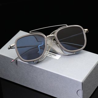（分類：）位於 。 由 hongkongoptical 提交（商品編號 1386309162，圖片 1）。簡介： 。