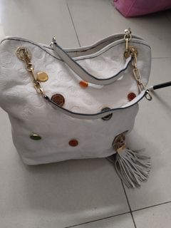 (Kategori: ) berada di . Dikirim oleh lalasakha78 (ID iklan 1386261321, Gambar 1). Deskripsi: .