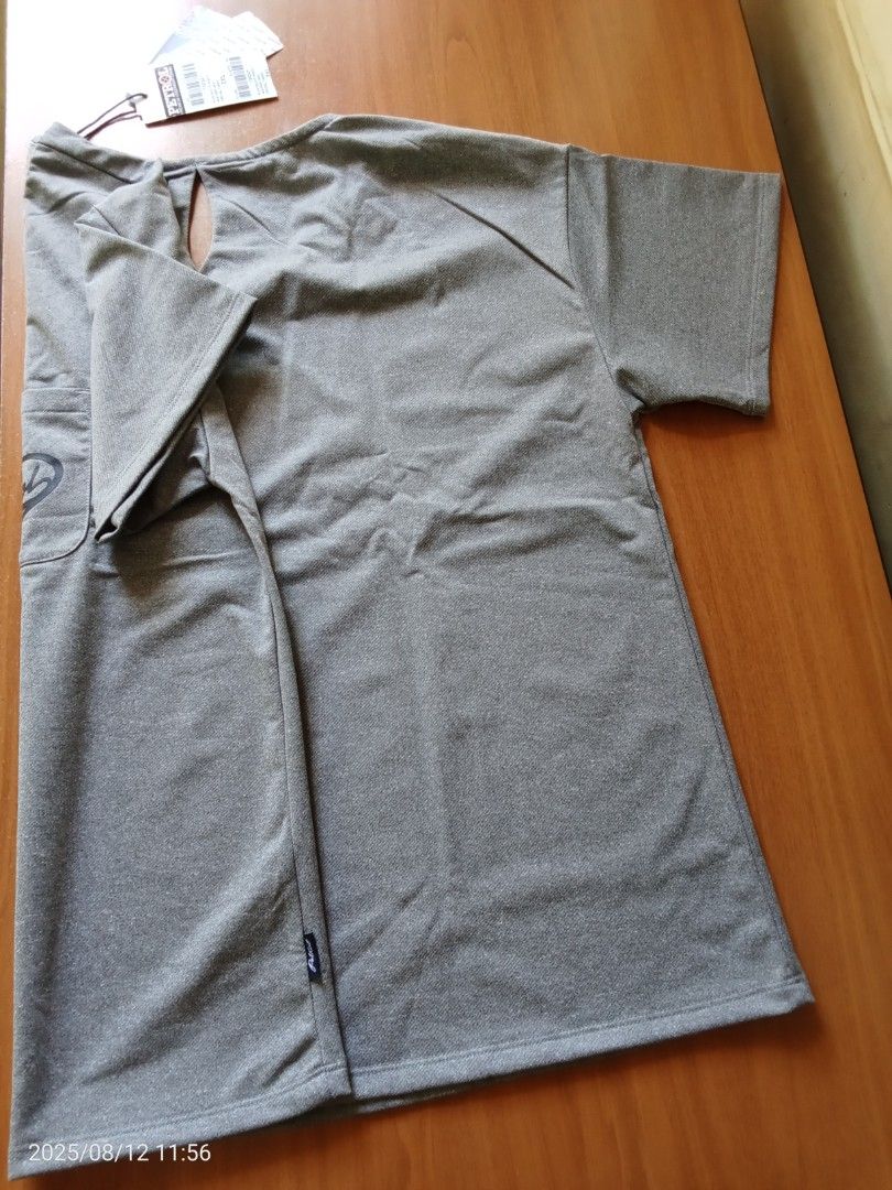 T-Shirt for Ladies (Category: Shirts) located in Bulacan. Submitted by fairandfourcorner (Listing ID 1386251686, Image 3). Description: Please click picture to see product details & swipe left for actual photos.