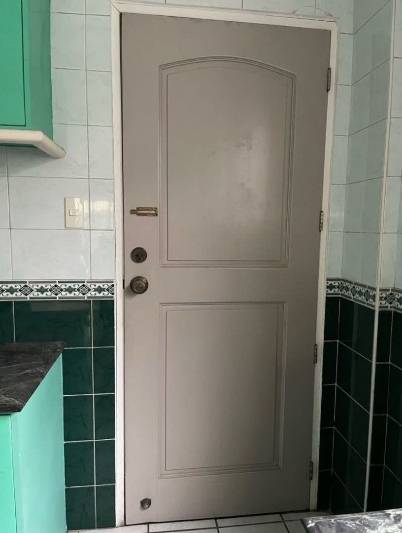 Used Doors with Knobs (Category: Locks, Doors & Gates) located in Quezon City. Submitted by kat3n (Listing ID 1386381631, Image 1). Description: Dama Window And doors 🚪 sizes Small : 76x77 (2 sets for toilet windows with screen ) 76x 80 ( 1 set ) Big : 156x 117 (5 sets ) 156 x 118 (1 set) 156 x 119 (1 set 156 x 78 (1 set ) 117x 76 (2 sets ) 13 total window sets Sliding Glass door with steel frame 240x 230 ( 2 sets ) Bath enclosure W 137 x H 196 
