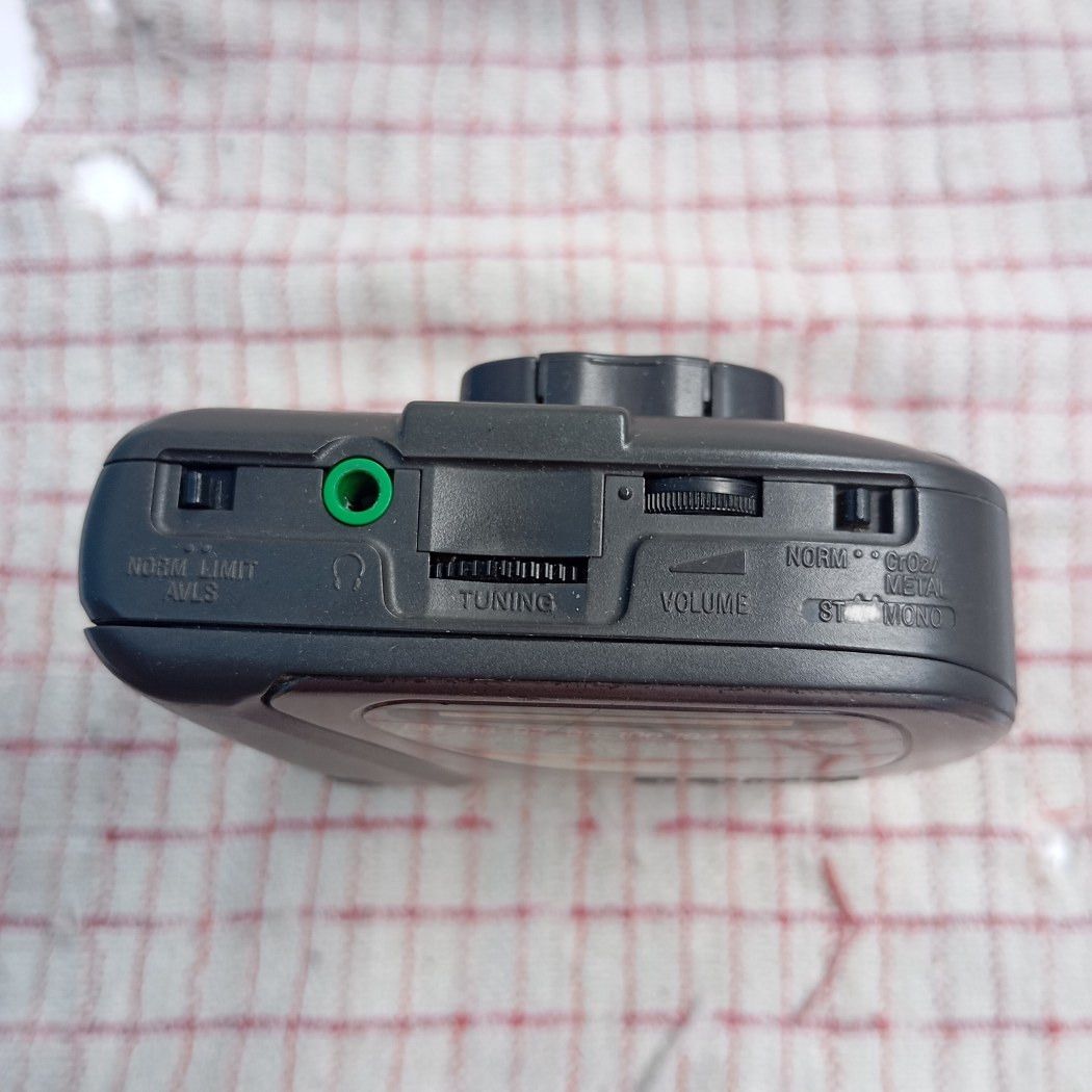 walkman sony wmfx123 stereo radio cassette player - pemutar kaset pita ...
