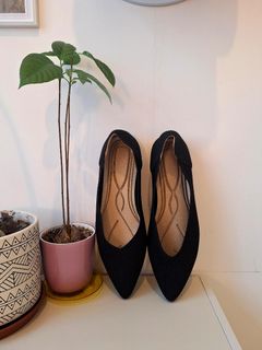 Women’s Black Knit Pointed Flats – Size 39 (US 7.5) – Brand New / 女裝黑色針織尖頭平底鞋 39碼 全新64239068324738110