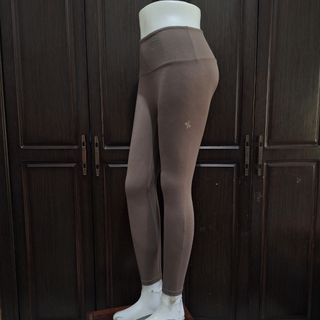 (Kategori: ) berada di . Dikirim oleh lidyasesillia (ID iklan 1386251273, Gambar 1). Deskripsi: .