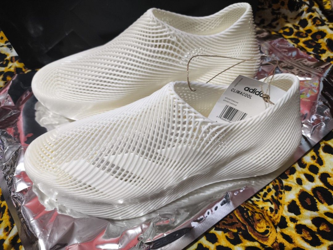 Adidas Climacool 24 (Category: Sneakers) located in Manila. Submitted by joshramly (Listing ID 1386512031, Image 1). Description: Adidas Climacool 24 Brand New Size 9.5 11,500 Meet up SM San Lazaro or Pick up via Lalamove.