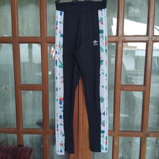 (Kategori: ) berada di . Dikirim oleh royke_weley (ID iklan 1386532177, Gambar 1). Deskripsi: .