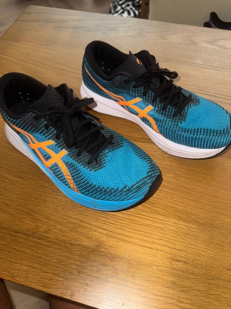 Asics magic speed 2 (Category: Sneakers) located in Singapore. Submitted by superhuman123 (Listing ID 1386421986, Image 3). Description: Less than 100km of mileage. My rotation shoes for long easy runs. No box. Just the shoes..