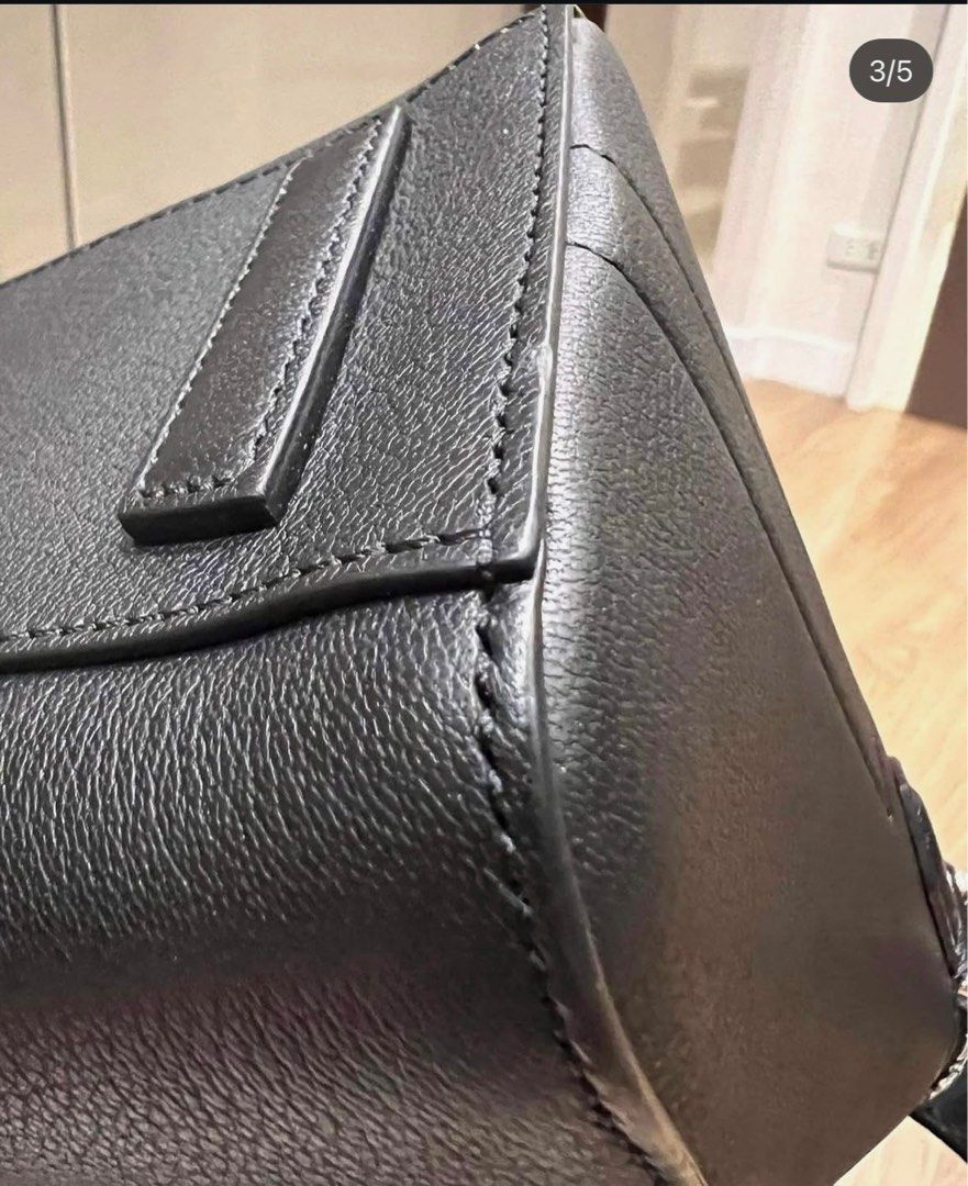 Authentic Givenchy Mini Antigona Complete Inclusion (Category: Luxury Bags & Wallets) located in Quezon City. Submitted by greatgoodies03 (Listing ID 1386418901, Image 3). Description: Givenchy Mini Antigona. Pre-loved 9/10 condition. Comes with long strap, dustbag, care cards and leather swatch Location is in qc near ayala cloverleaf and banawe Sf on buyers acc Thanks.