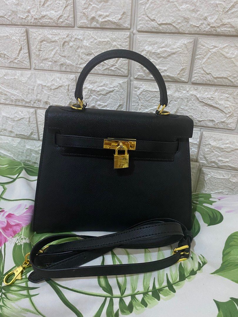 Bangkok Black Leather Bag (Category: Shoulder Bags) located in Manila. Submitted by beatthetrend (Listing ID 1386411303, Image 1). Description: Pre-loved bag bought in Bangkok Thailand Used twice only, super nice and good quality of the leather.