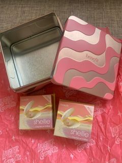 (Category: ) located in . Submitted by buysellcloset (Listing ID 1386500426, Image 1). Description: .