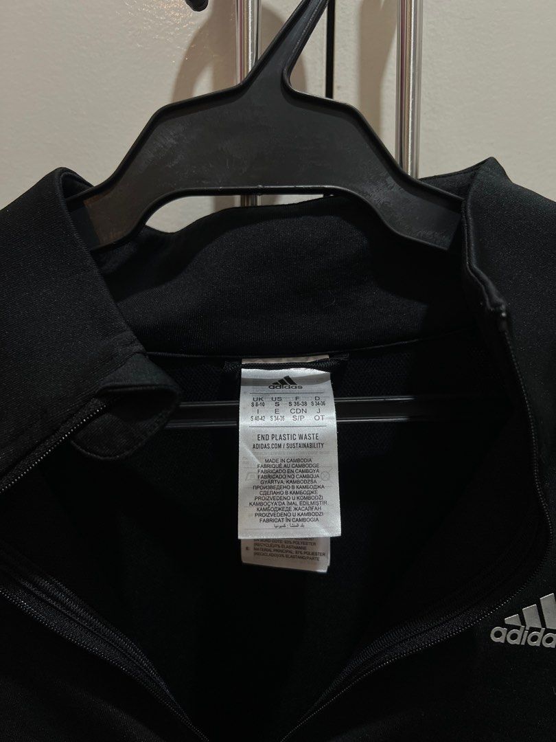 Black Adidas Jacket (Category: Coats, Jackets and Outerwear) located in Makati City. Submitted by findingkat (Listing ID 1386443803, Image 3). Description: BRAND NEW ADIDAS AEROREADY BLACK JACKET Size S From UK (pasalubong) RFS: Not gonna wear it .