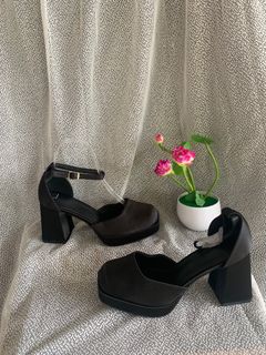 (Category: ) located in . Submitted by vnc.fashion.shop (Listing ID 1386403223, Image 1). Description: .