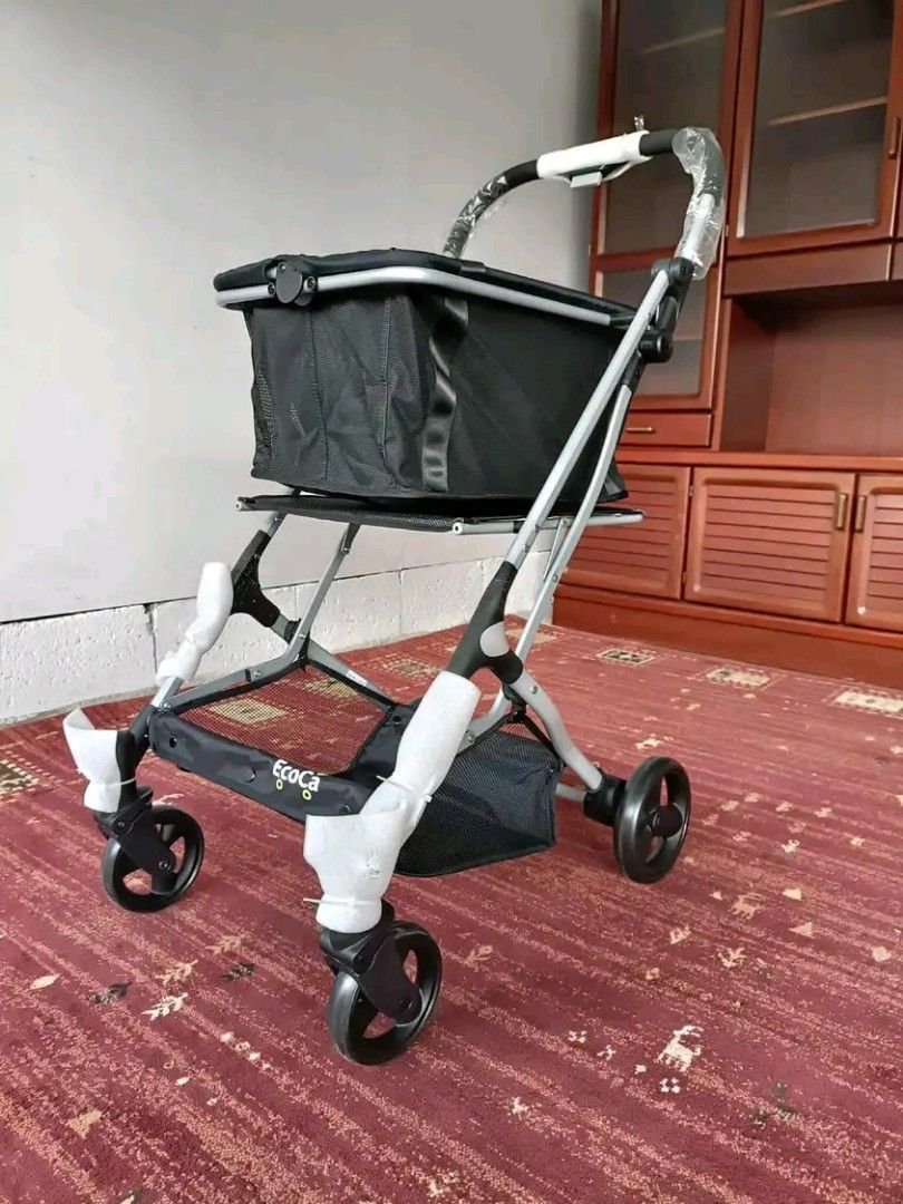 Brandnew!! EcoCa Pet Trolley (Category: Strollers) located in Quezon City. Submitted by matetdevis13 (Listing ID 1386543021, Image 1). Description: Brandnew!! EcoCa Pet Trolley 18"L x 26"W x 32'H Php 2,700.