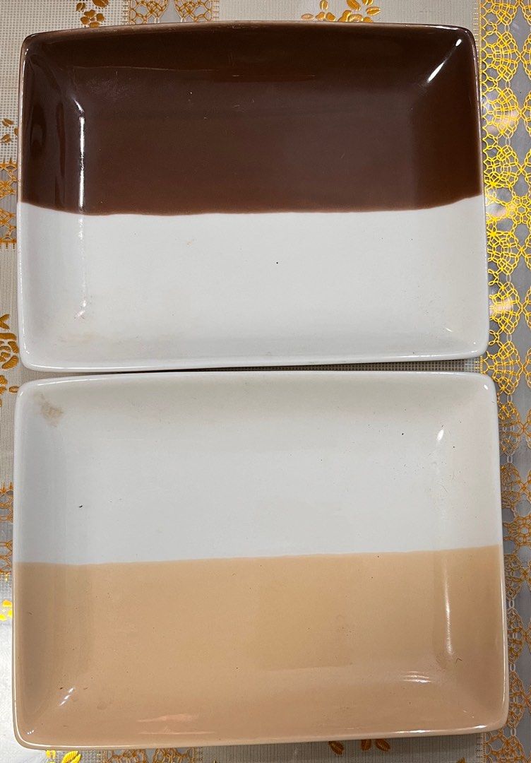 Cafe De Croissant Big Serving Bowls and Rectangle Plates (Category: Coffee & Tea Tableware) located in Malabon City. Submitted by twinklevir (Listing ID 1386439808, Image 1). Description: Take all for 500 3 pcs Serving Bowls 2 pcs Mini Rectangle bowls Size of bowl - 8.2 x 2 inches Size of rectangle plate - 6 1/2 x 5 inches Bowls - 140 each Plate - 60 each.