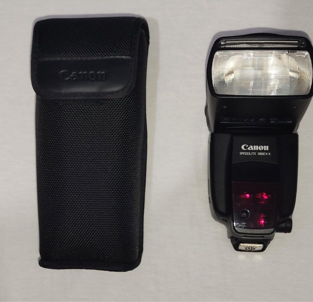 Canon Speedlite Flash 580EX II Pristine (Category: Flashes) located in Makati City. Submitted by bananayaa (Listing ID 1386512817, Image 1). Description: /Mint condition (used) complete with pouch.