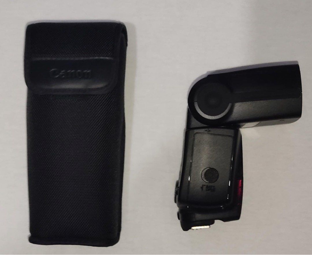 Canon Speedlite Flash 580EX II Pristine (Category: Flashes) located in Makati City. Submitted by bananayaa (Listing ID 1386512817, Image 3). Description: /Mint condition (used) complete with pouch.