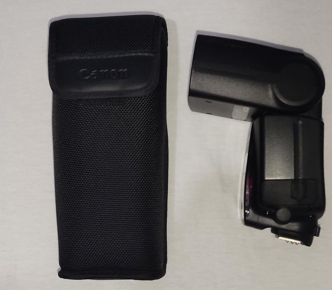 Canon Speedlite Flash 580EX II Pristine (Category: Flashes) located in Makati City. Submitted by bananayaa (Listing ID 1386512817, Image 2). Description: /Mint condition (used) complete with pouch.