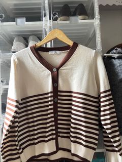 (Kategori: ) berada di . Dikirim oleh magenthapreloved (ID iklan 1386465492, Gambar 1). Deskripsi: .