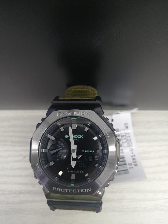 Casioak Gshock GM2100CB-3 GM2100CB-3A (Category: Men's Watches) located in Manila. Submitted by seikowatchfactory (Listing ID 1263801879, Image 3). Description: Brand New in Box Authentic Gshock 10/10 Model: GM2100CB-3A Price: 9500 pesos Specifications: Case Size: 49.3 x 44.4 x 11.8mm Case and Bezel Material: Resin/Stainless Steel Shock Resistant Approx. battery life: 3 years on SR726W x 2 Weight: 72g Cloth Band 200m Water Resistance Mineral Glas