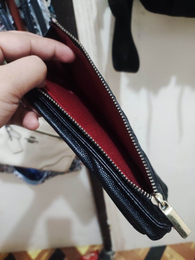 Chanel (Category: Luxury Bags & Wallets) located in Zamboanga. Submitted by Clairey03 (Listing ID 1386585603, Image 3). Description: CP sling replace strap replaced puller.
