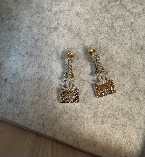 （分類：）位於 。 由 nga_cm 提交（商品編號 1386553447，圖片 1）。簡介： 。