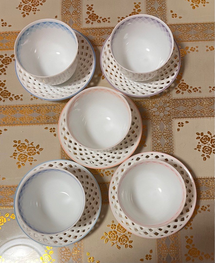 Chataku Ceramic White Cups and Saucers - 5 sets (Category: Coffee & Tea Tableware) located in Malabon City. Submitted by twinklevir (Listing ID 1386416798, Image 1). Description: Brand new Chataku Ceramic Cups and Saucers - 5 sets With 5 different lining colors Porcelain See last picture for price reference.