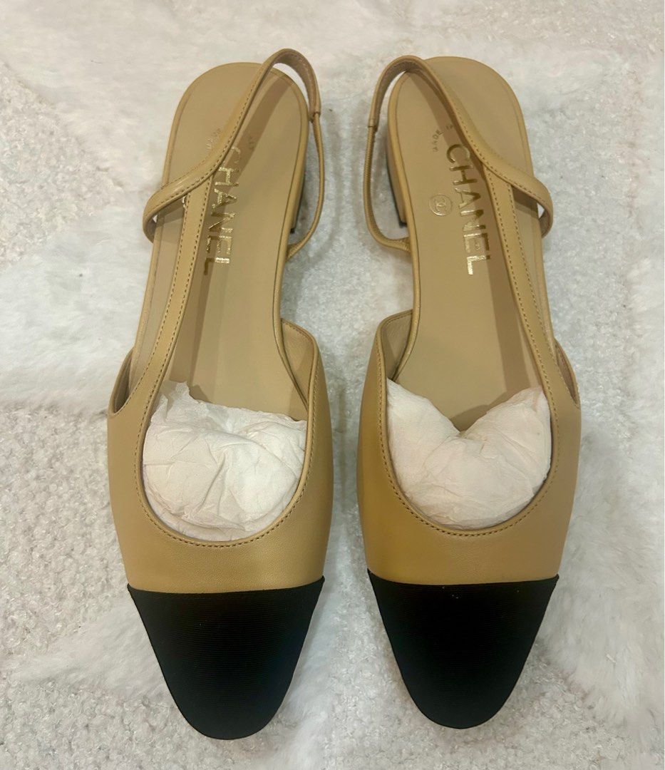 CLEARANCE: Chanel Slingback Flats 39 (Category: Flats & Sandals) located in Manila. Submitted by luxurybrandsonly (Listing ID 1386534603, Image 2). Description: With dustbags Camelia, card Ribbon.