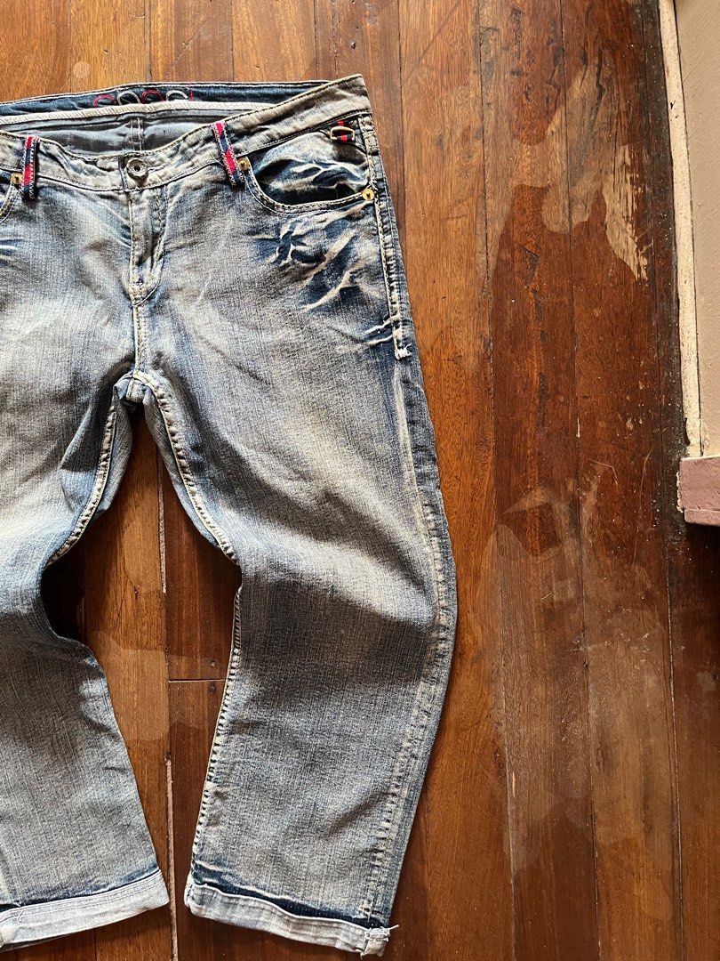 Coogi Washed Denim pants (Category: Jeans) located in Los Banos. Submitted by lootmeup (Listing ID 1386464327, Image 3). Description: Coogi Washed Denim pants Issue: slight loose stitch in hem part Size: W:34 L:37 LO:9 Mine P450 Mine P450.
