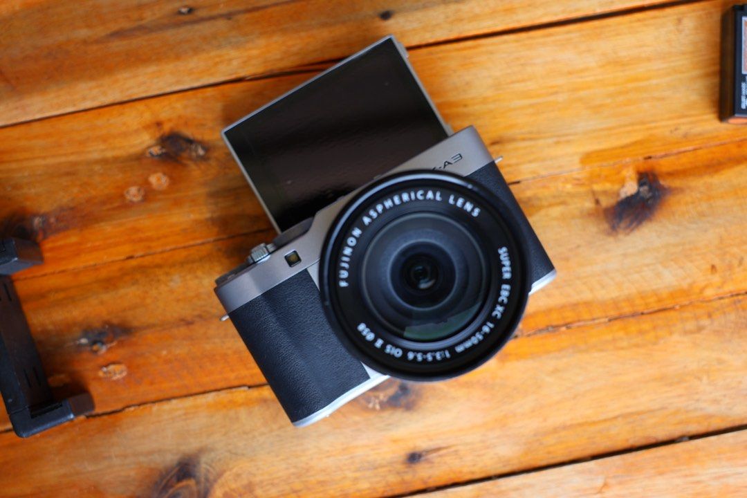 Fujifilm X-A3 Mirrorless Vlogging (Category: Cameras) located in Manila. Submitted by lenascamera (Listing ID 1386406045, Image 2). Description: NOTE: Sa dami po ng message na natatangap ko, naka hold napo ang Mga message hindi napo ako makapag reply pero na babasa ko kaya hanggat maari mag direct na kayo sa page ko sa facebook Lenas camera para nakareply ako agad salamat. Fujifilm X-A3 Mirrorless Vlogging Camera ₱17,000 – Black Key Features: Nak