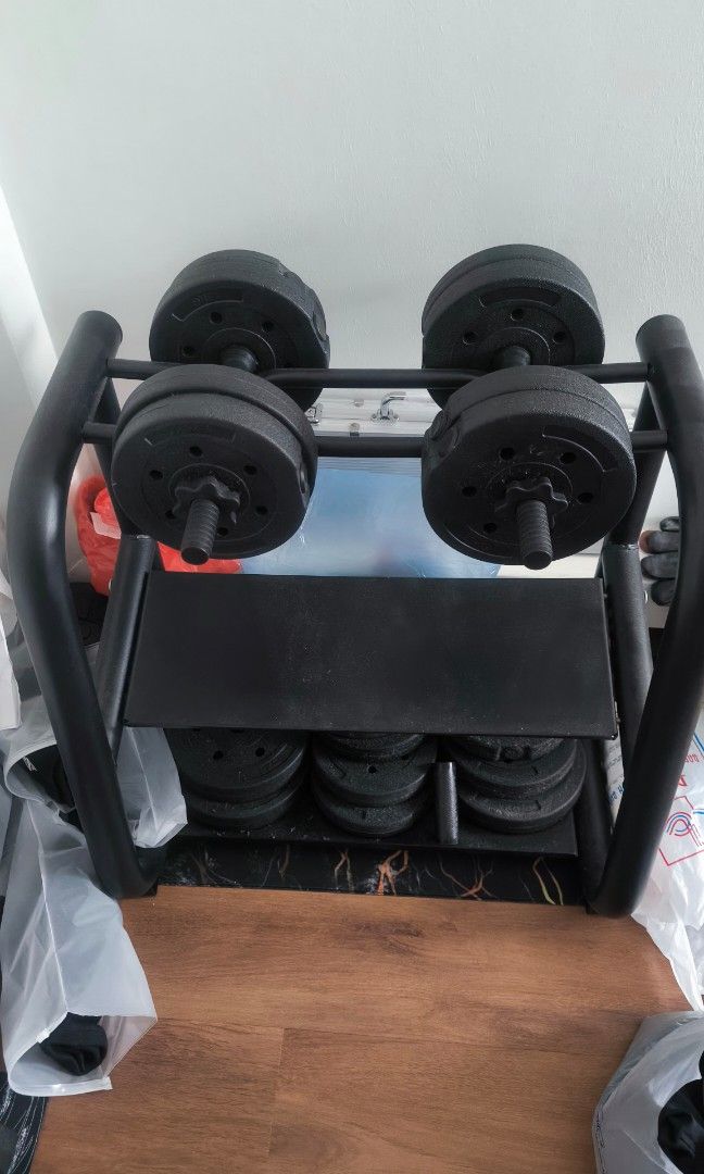 Full exercise rack (Category: Weights & Dumbbells) located in Singapore. Submitted by acmc200 (Listing ID 1386483253, Image 1). Description: selling as got a gym membership so no need anymore selling it all as a whole for 100 including 2 single bar 1 long bar( can be made into 2 singles as well) weights: 1kg x8 1.25kg x8 2kg x8.