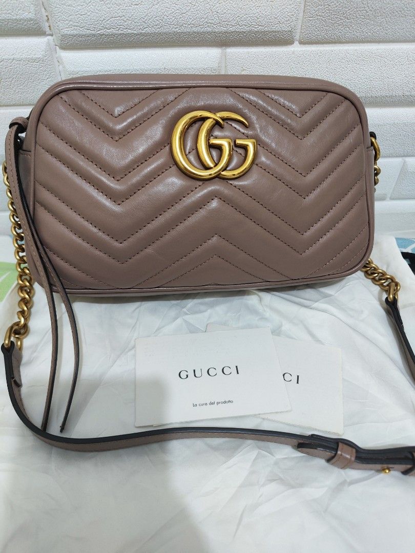 Gucci marmont small camera bag (Category: Luxury Bags & Wallets) located in Pasig City. Submitted by purpleglitters (Listing ID 1386463555, Image 1). Description: color: dusty pink actual pics posted with authenticity card and dust bag pm for faster transaction send me your offer.