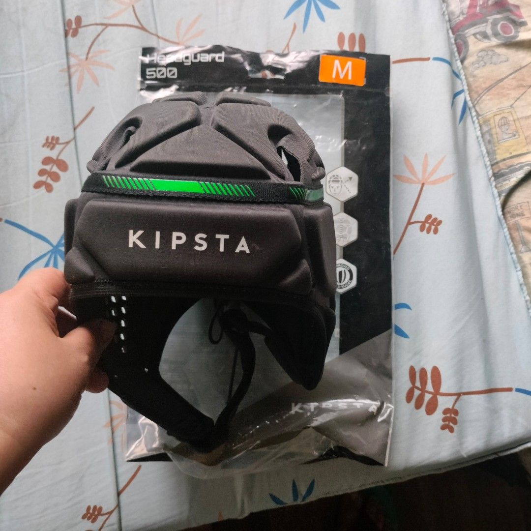 Headgear Head protector Helmet (Category: Braces, Support & Protection) located in Pasig City. Submitted by hapibibiness (Listing ID 1386505995, Image 2). Description: Bought used for awhile for high risk activity that need head protection Breathable and adjustible Kipsta Original Authentic RFS decluttering.