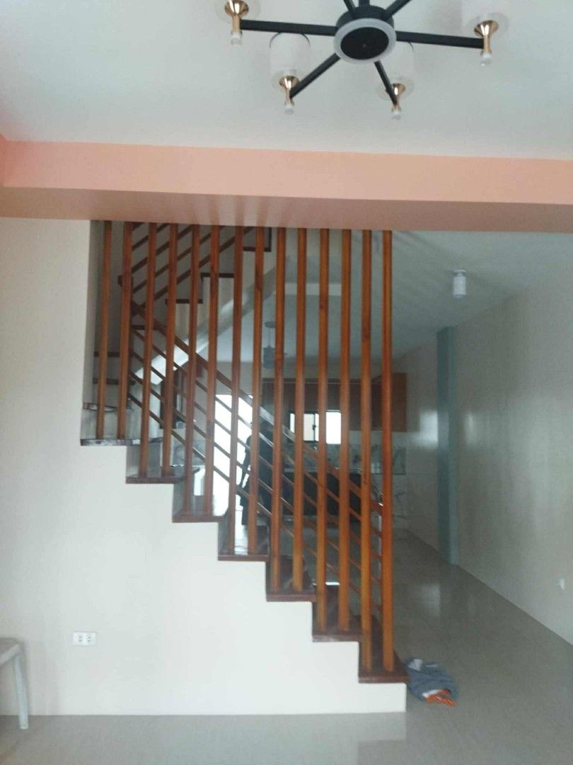 House and lot (Category: House & Lot) located in Makati City. Submitted by tabsilog (Listing ID 1386454694, Image 2). Description: House and lot for sale B new LA:110sqm,FA:180sqm 3BRs, 4T&B, with Maid's room 2 car garage prime area, located at BF Resort Village kindly message or Call us for inquiries.