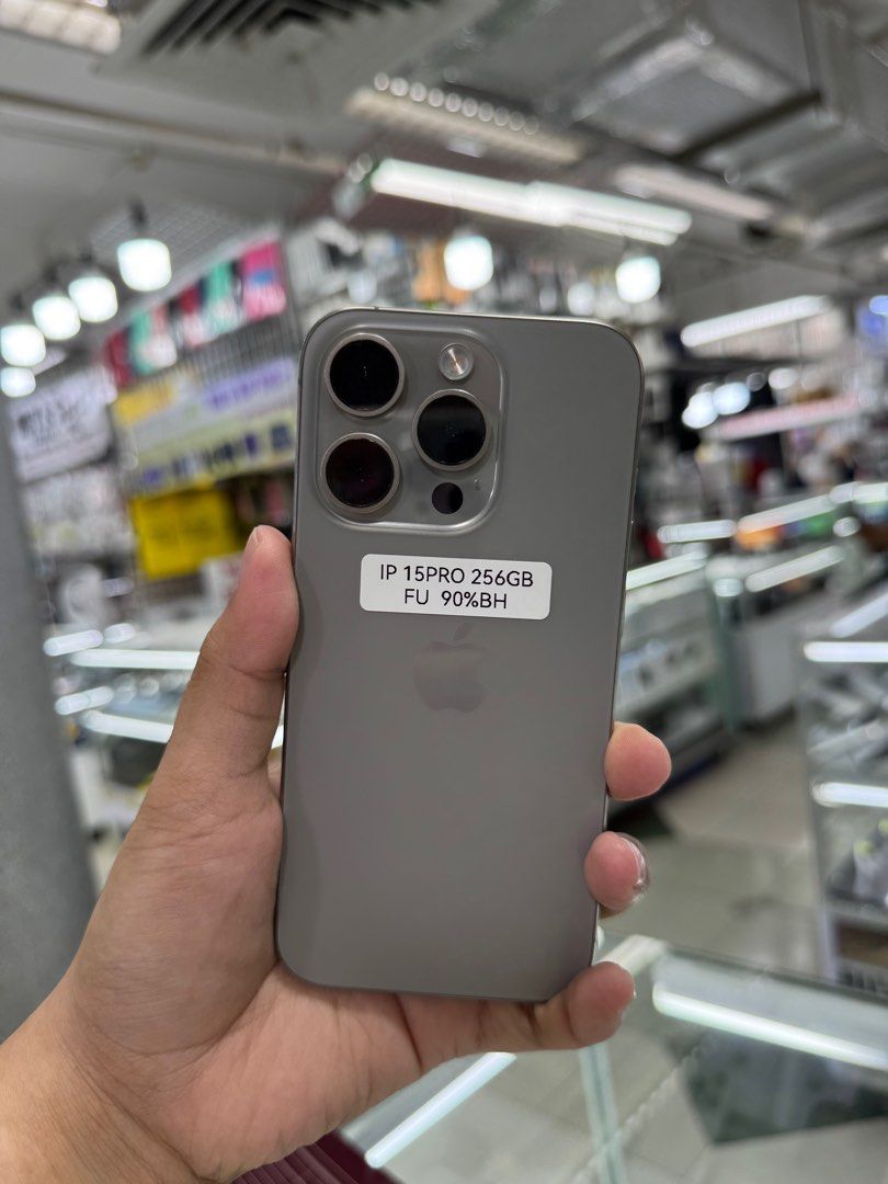 iPhone 15 Pro 256GB Factory Unlock No Issue Secondhand (Category: iPhone 15 Series) located in Pasig City. Submitted by FarAndRayShop (Listing ID 1386448958, Image 1). Description: OPEN FOR SWAP/SELLING/BUYING (RFS: Buy and Sell) Price: 44,499 iPhone 15 Pro 256GB •Factory Unlock •NO HIDDEN ISSUES •TEST TO SAWA •Authentic Phone Physical store in Greenhills Shopping Center XC-07 Stall Number Look For Rayray Or Anika NO CASH INSTALLMENT We are open 