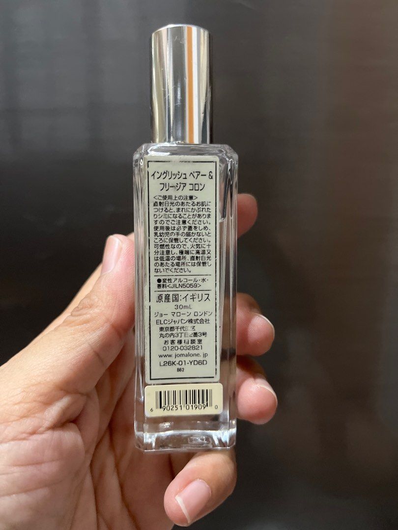 Jo Malone English Pear & Freesia (Category: Fragrance & Deodorants) located in Makati City. Submitted by anim_naem (Listing ID 1386404337, Image 3). Description: auth from Japan 30 ml see juice level around 70-80% .