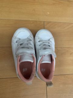 (Category: ) located in . Submitted by declutterwithpretzelle (Listing ID 1386432133, Image 1). Description: .