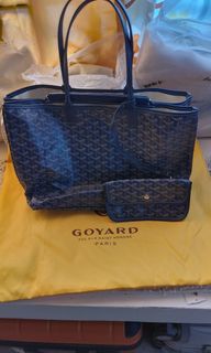 (Category: ) located in . Submitted by lilysluxurycollections (Listing ID 1386435093, Image 1). Description: .
