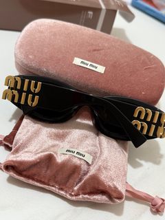 （分類：）位於 。 由 helloholasss 提交（商品編號 1386558934，圖片 1）。簡介： 。