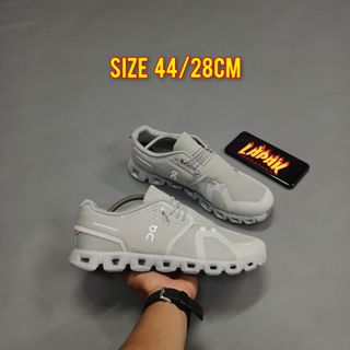 (Kategori: ) berada di . Dikirim oleh lapaksepatuku (ID iklan 1386409349, Gambar 1). Deskripsi: .