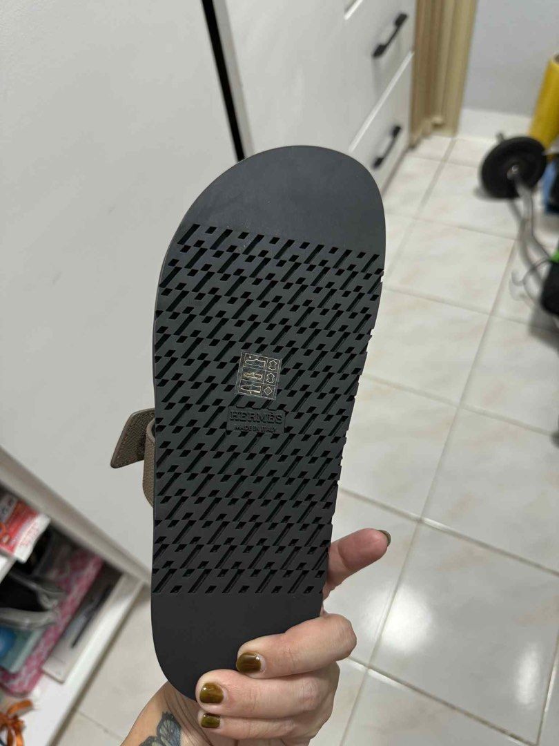 Original Hermes Chypre in Etoupe size 39 (Category: Flats & Sandals) located in Mandaluyong City. Submitted by marmaleids (Listing ID 1386539333, Image 3). Description: .