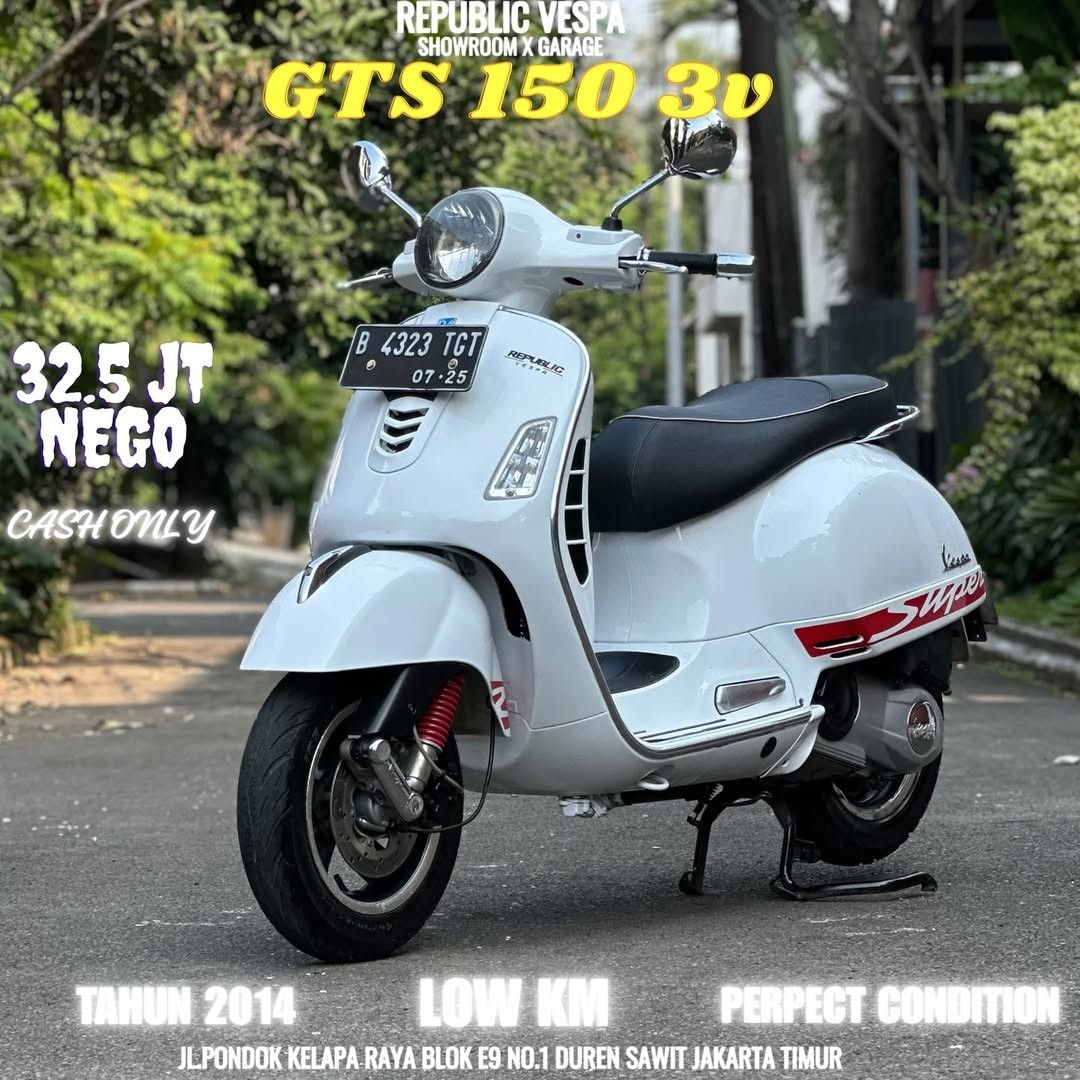 Piaggio Vespa GTS 150 3V Th 2014 WARNA PUTIH FAVOURITE COLOUR