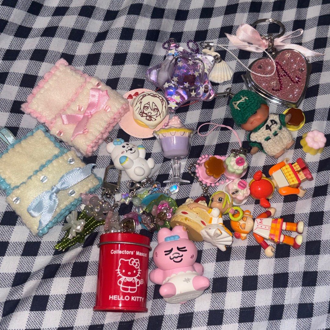 random anik anik charms ojamajo doremi miku hatsune kewpie sylvanian families (Category: Charms) located in Manila. Submitted by dollfocu (Listing ID 1386574221, Image 1). Description: message me what you are interested in price ranges from 30-300.