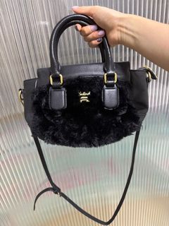 Salad black fluffy hand bag with long strap 黑色毛毛手袋64217367622659110