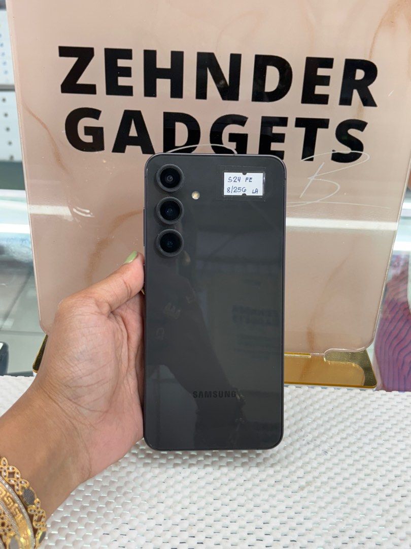 SAMSUNG S24 FE 8/256GB OPENLINE (NTC APPROVED) (Category: Samsung) located in San Juan City. Submitted by desireebayal96 (Listing ID 1386504137, Image 1). Description: SAMSUNG GALAXY S24 FE 5G * NTC APPROVED * 8/256GB * OPENLINE (BOTH PHYSICAL SIM) * 50MP * 4700mAh * 120Hz * 99% SMOOTH * NO ISSUE * NO HISTORY OF REPAIR * WITH CORD TYPE-C OPEN FOR COD SAME DAY DELIVERY PLUS SHIPPING FEE MESSAGE ME DIRECTLY FOR MORE INFO Store located📍2nd floor Vm