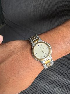 (Category: ) located in . Submitted by prelovedvantae (Listing ID 1386463348, Image 1). Description: .