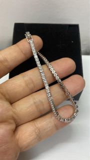 (Category: ) located in . Submitted by chic_clicks (Listing ID 1386529753, Image 1). Description: .