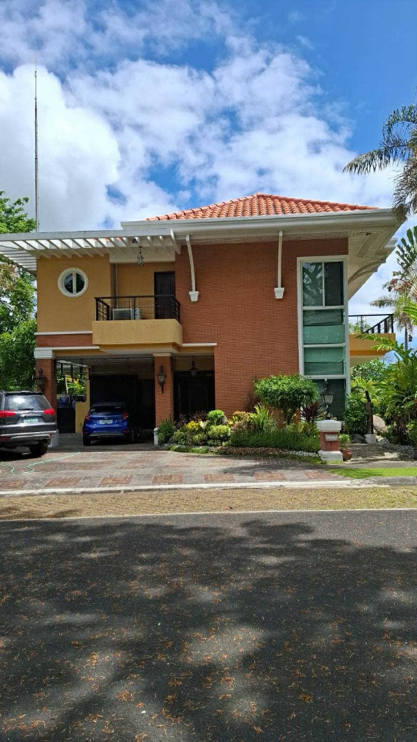 (Category: ) located in . Submitted by Guillette7 (Listing ID 1386537052, Image 1). Description: .