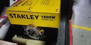 (Category: ) located in . Submitted by ptrckslzr (Listing ID 1386488630, Image 1). Description: .
