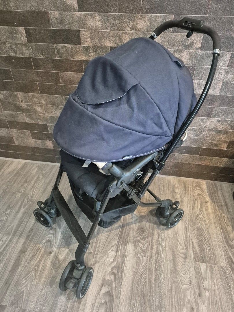 Stroller (Category: Strollers) located in Singapore. Submitted by ibukiyy (Listing ID 1386589201, Image 3). Description: Combi stroller use only a couple of times. Super light and can operate with 1 hand. Pm me if you need a video of it. And if you guys need i can throw in a free IKEA cot mattress 60 x 120cm. I've kept it for awhile and never use before. lmk if interested..